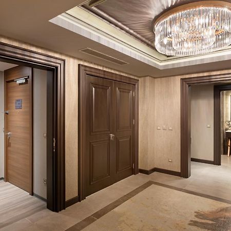 Limak Skopje Luxury Hotel Екстериор снимка Interior of a suite