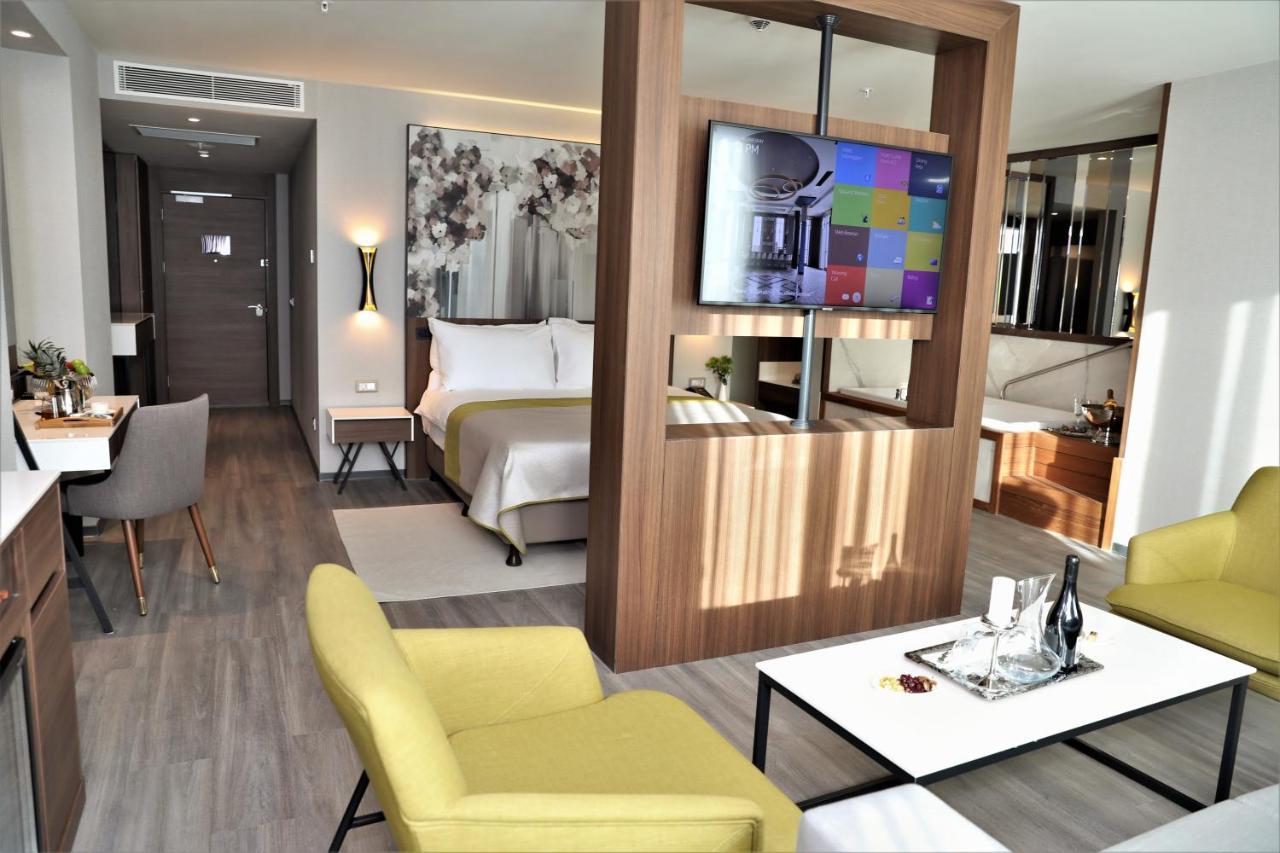 Limak Skopje Luxury Hotel Екстериор снимка