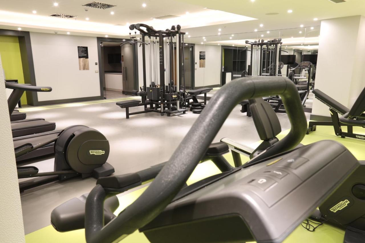 Limak Skopje Luxury Hotel Екстериор снимка The gym at the hotel