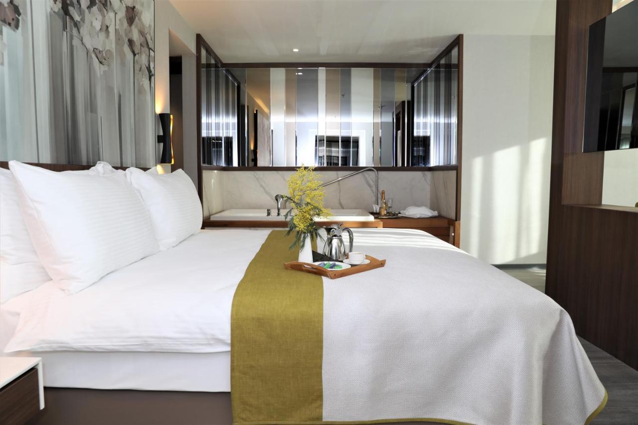 Limak Skopje Luxury Hotel Екстериор снимка Deluxe Room