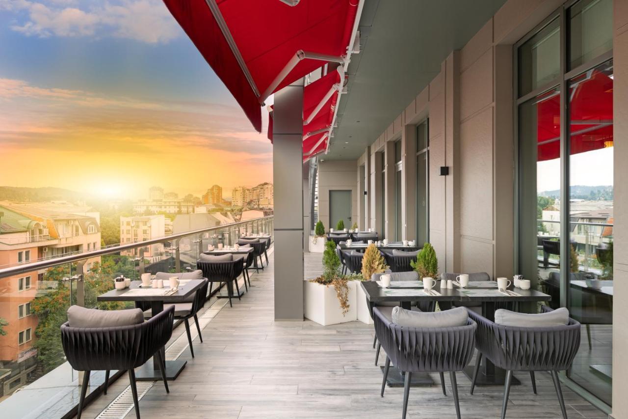Limak Skopje Luxury Hotel Екстериор снимка The Terrace