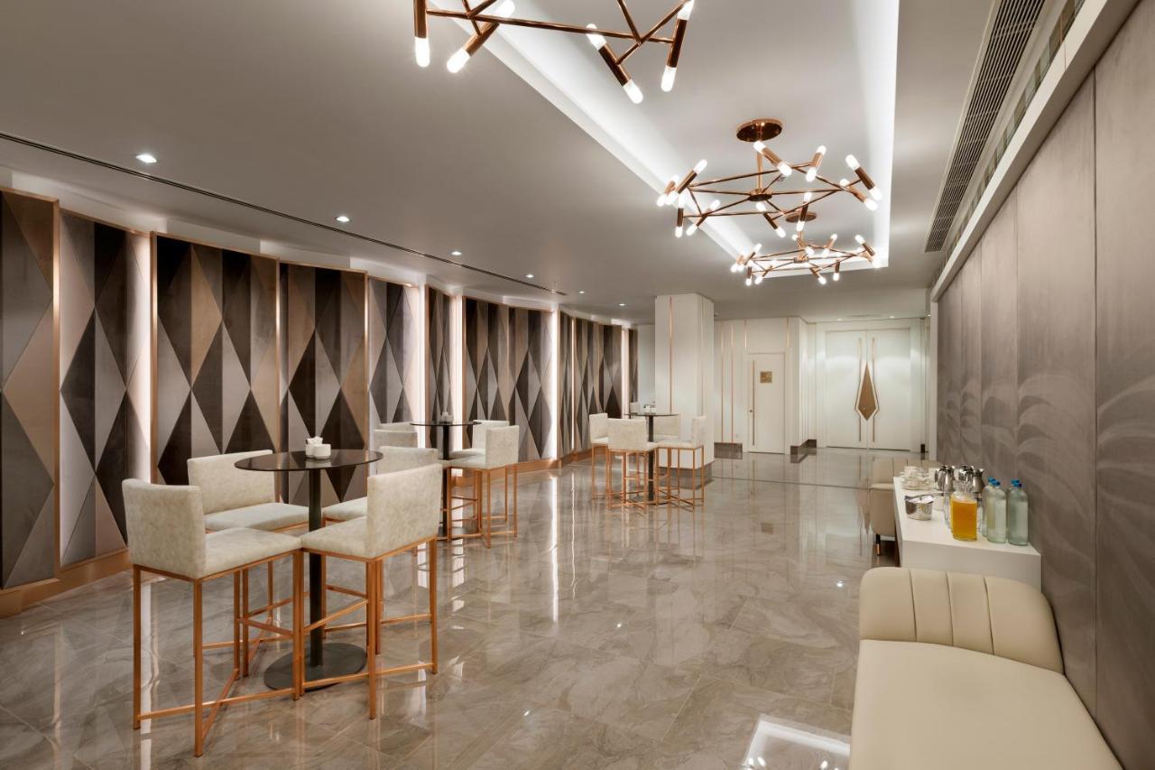 Limak Skopje Luxury Hotel Екстериор снимка The lounge at the airport